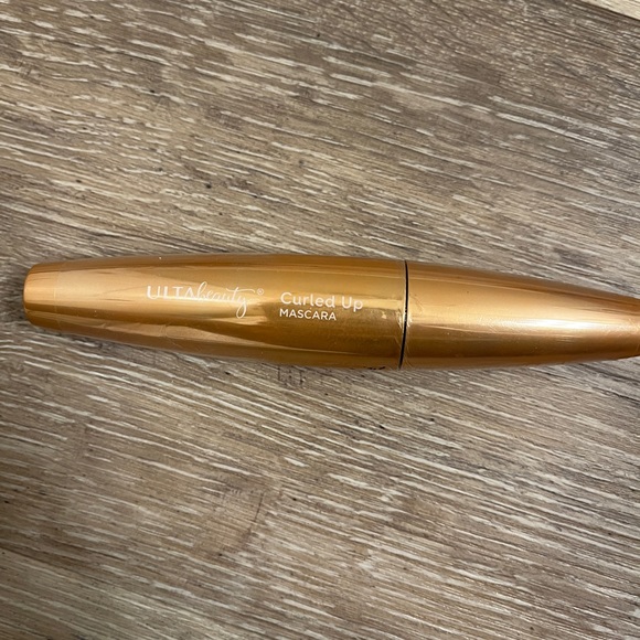 🍁Eye palate & mascara by Ulta (🍁 items are 2 for $12, 3 for $16) - Picture 2 of 5